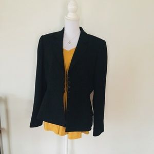 Tahari  Arthur Levine 16 black pinstriped jacket